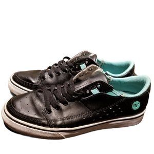 GRAVIS Women's Black & Teal Skater Shoes (Size 8)